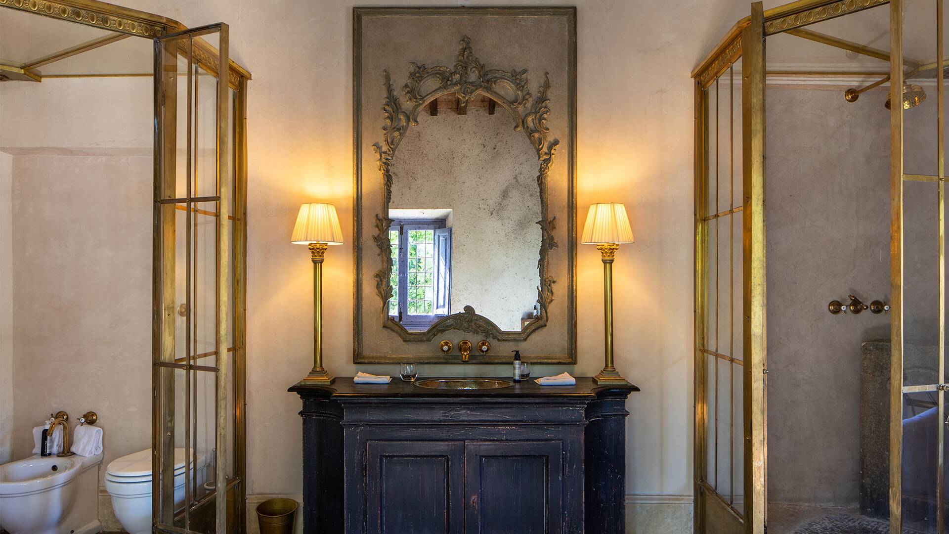 Tommas Suite, bathroom